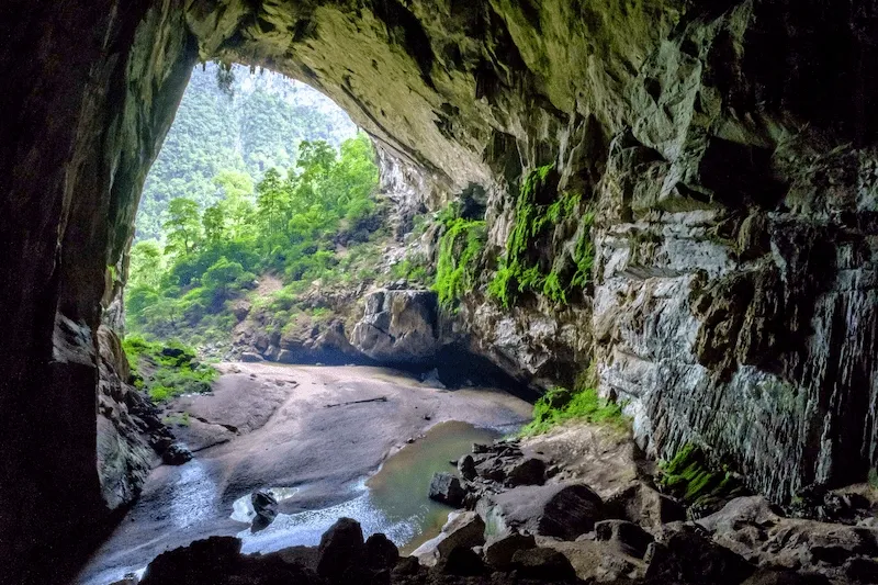 Hang En, Phong Nha