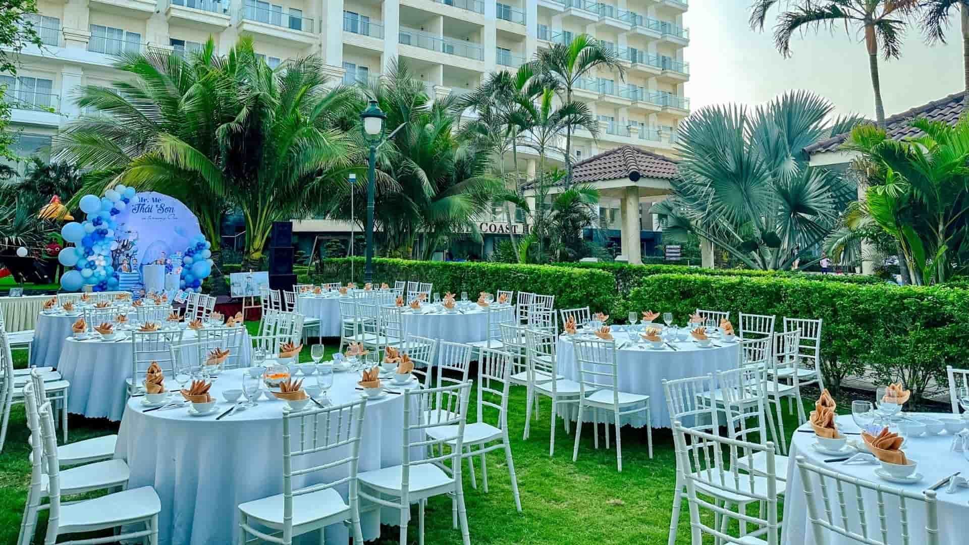 Tiệc ngoài trời tại Khu du lịch Quảng Bình Gold Coast 