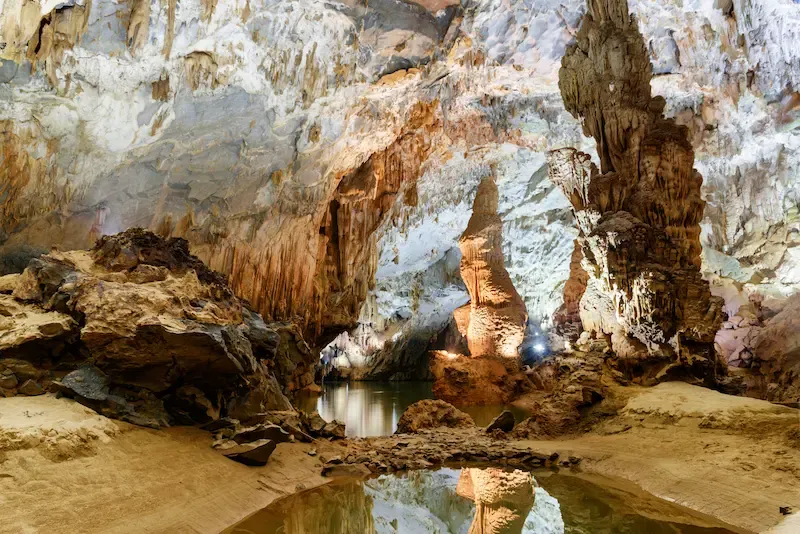 4.phong Nha Cave