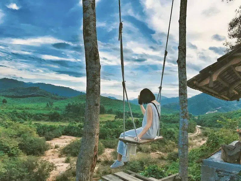 Bong Lai Valley Famous Swing Is Fun but Can Be Tricky for People Who Have Fear of Heights!