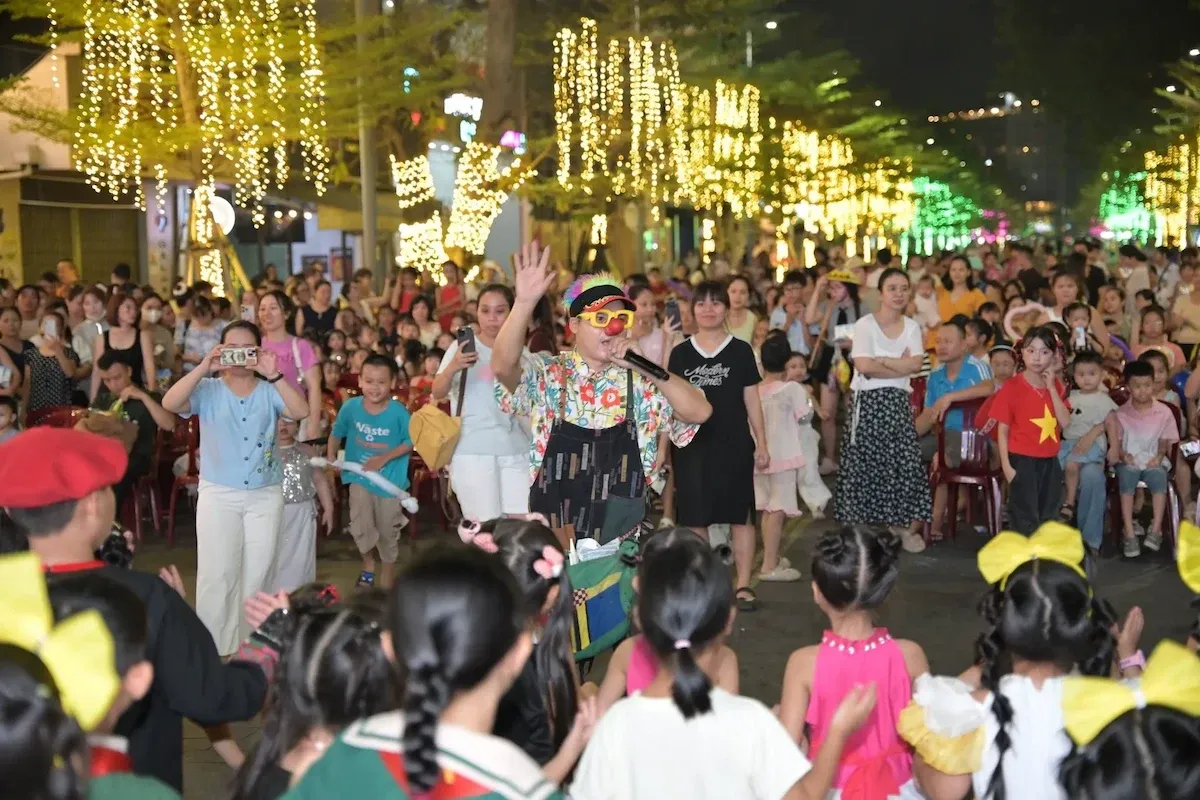 Phố đi bộ Hai Bà Trưng Huế
