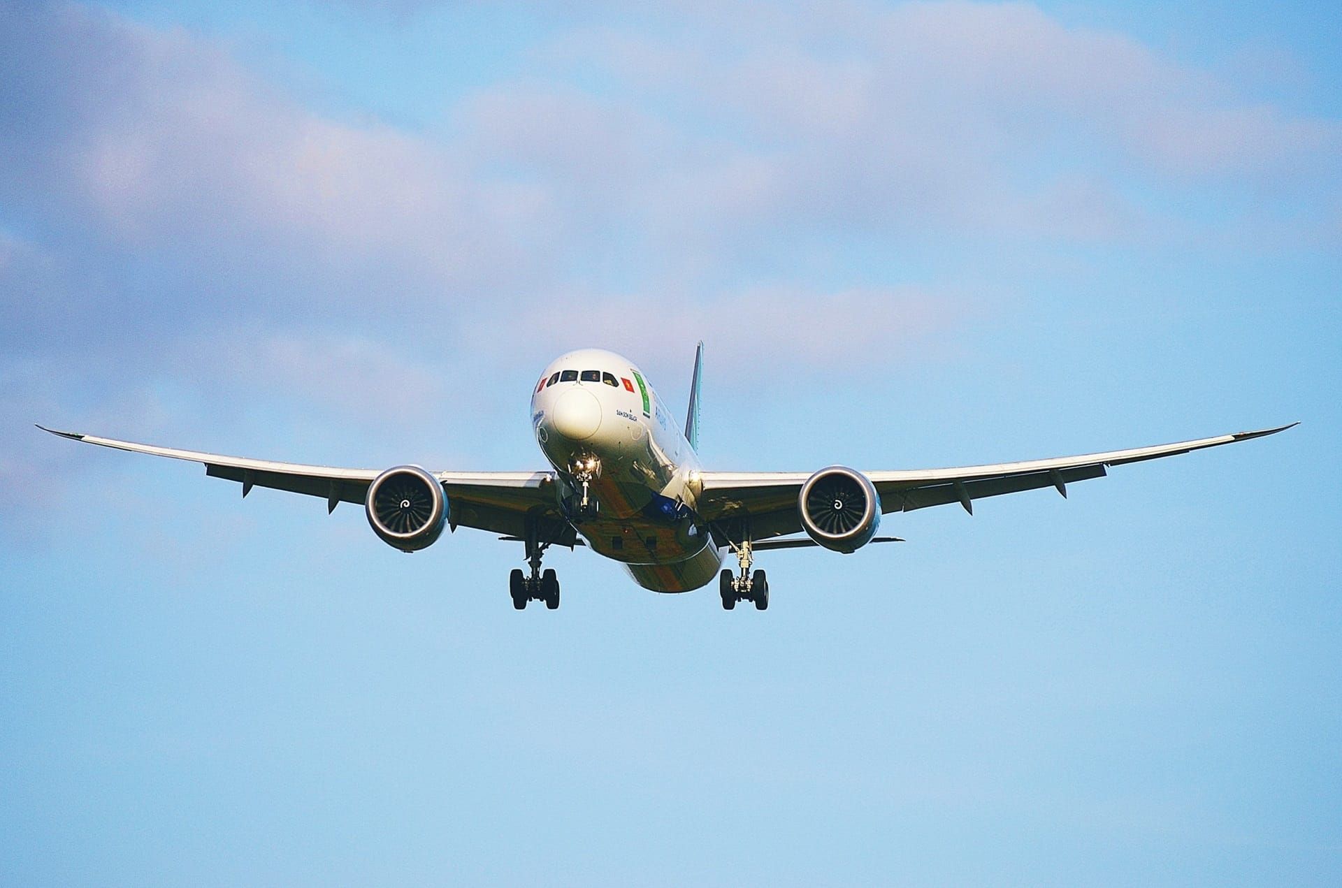 Có nhiều chuyến bay Hà Nội Quảng Bình để bạn lựa chọn