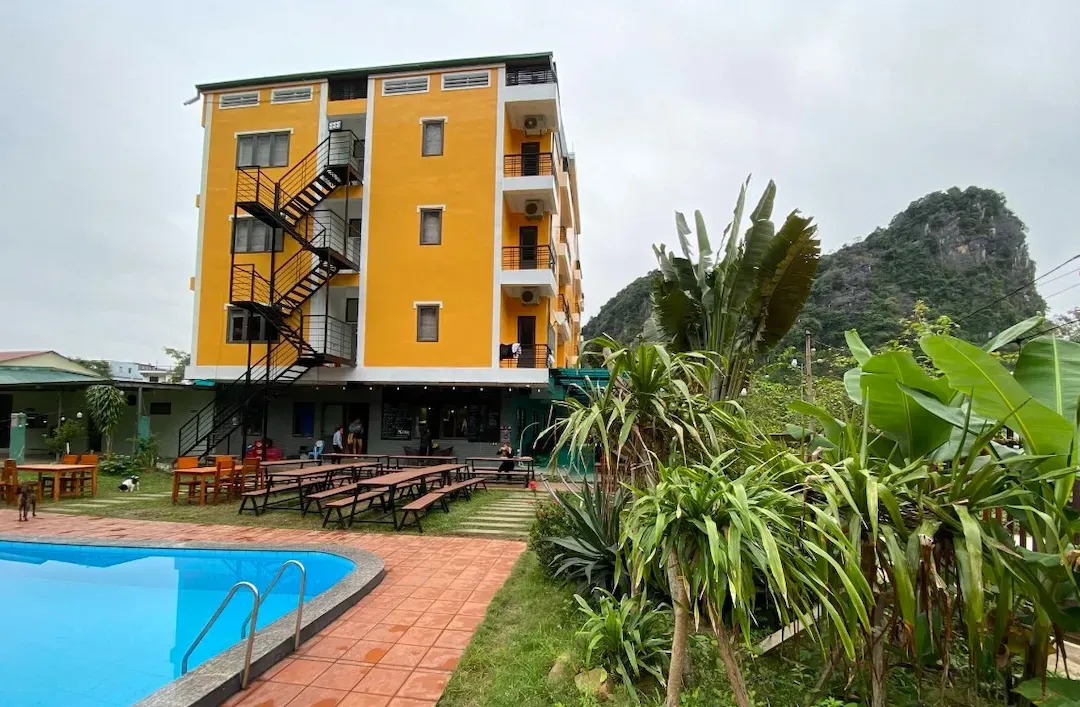 phong nha backpacker hostel booking guide 2025