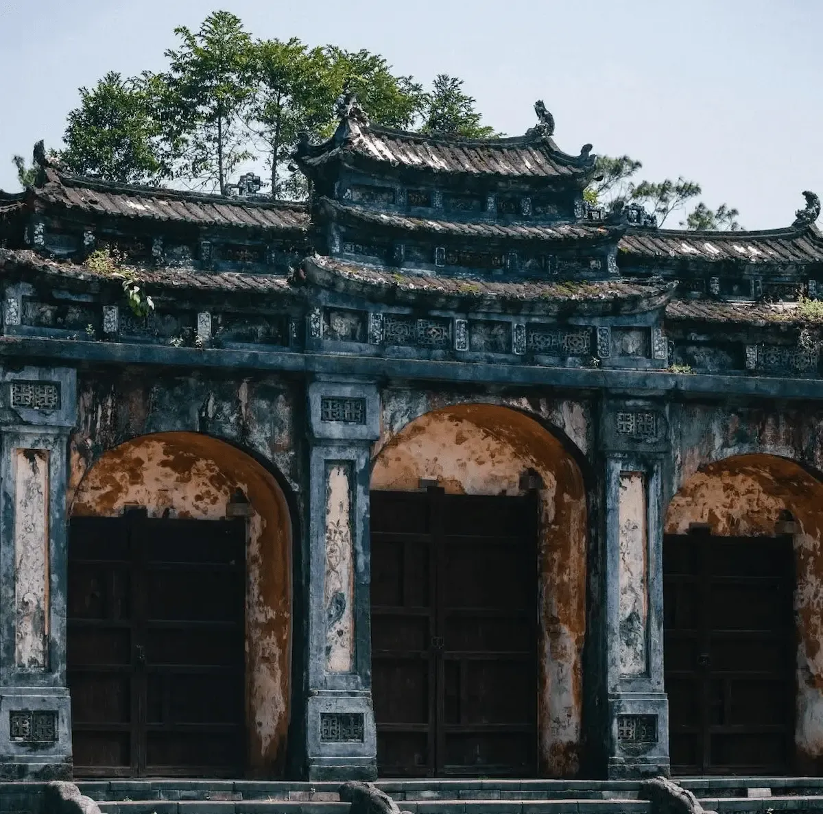 Cổng vào lăng Minh Mạng