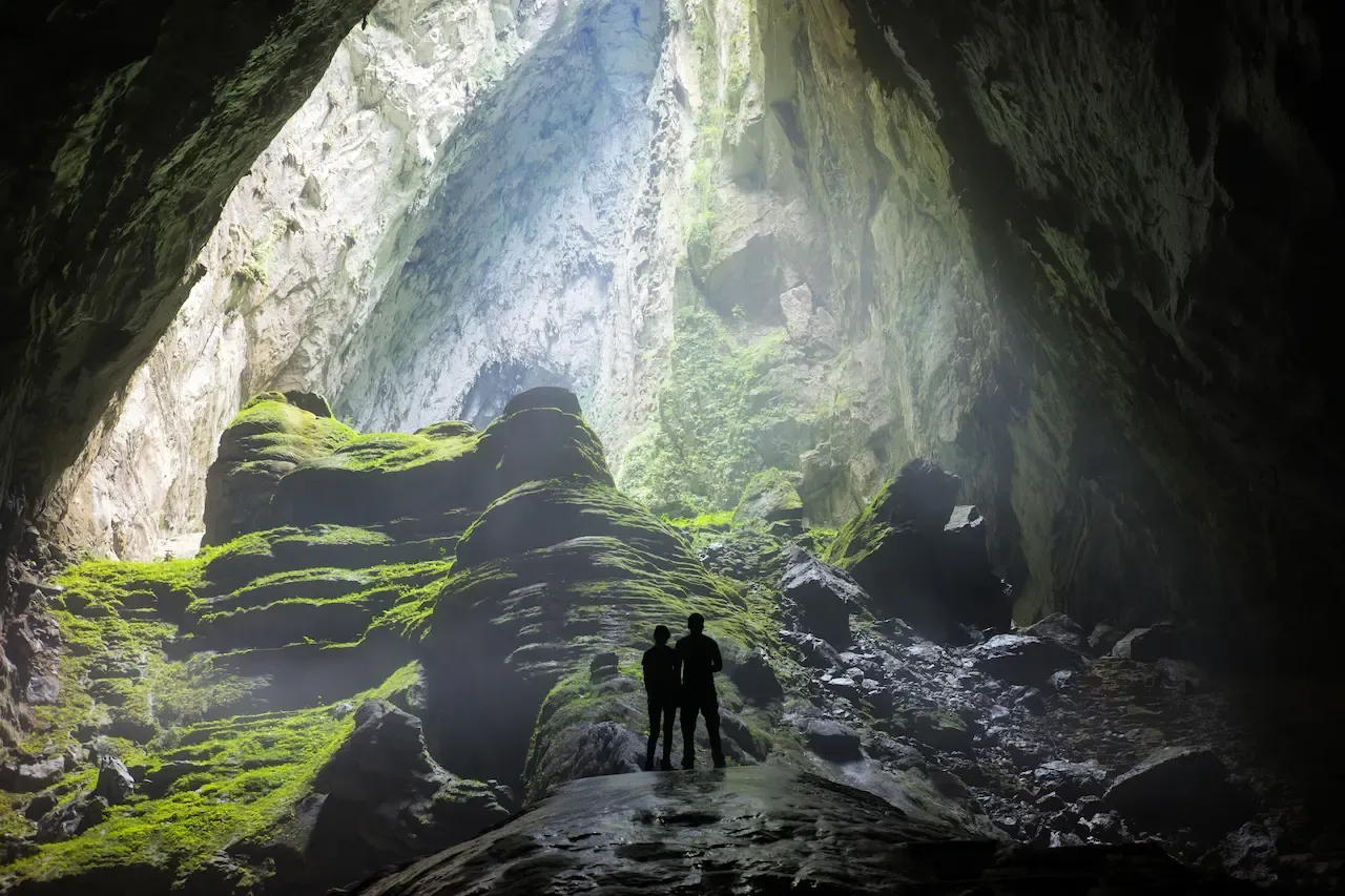 cac dia diem noi bat ben trong hang son doong