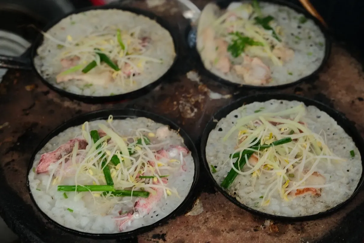 Bánh xèo mực Nha Trang