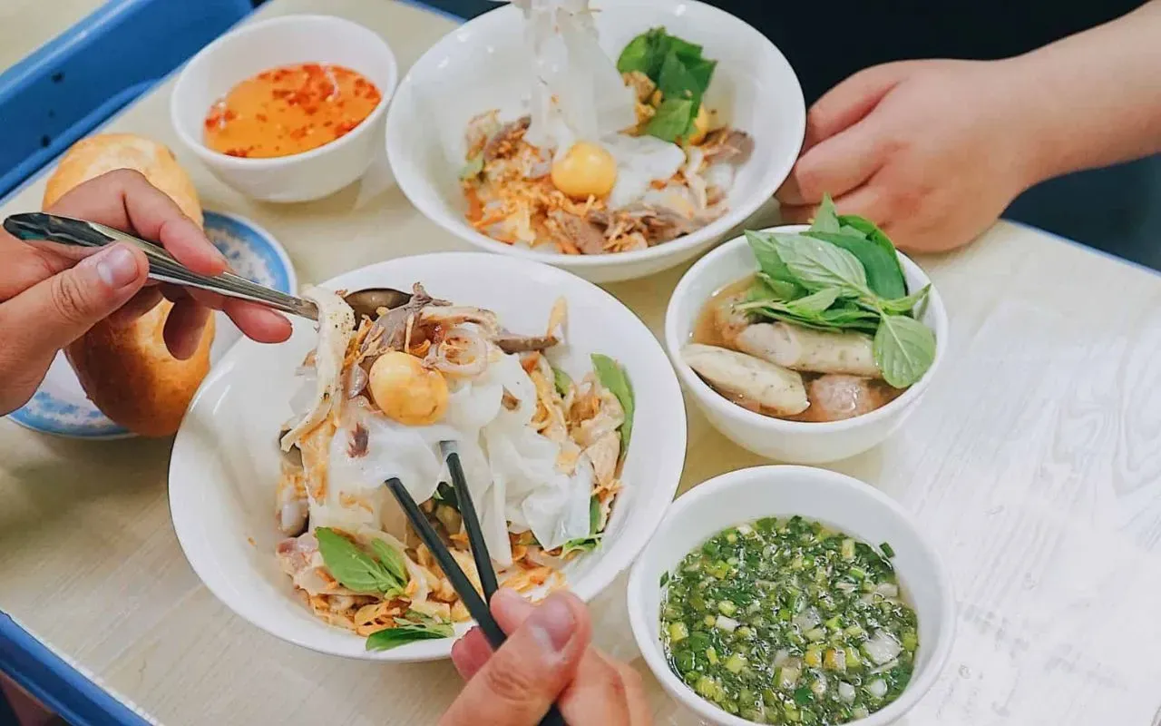 bánh ướt lòng gà