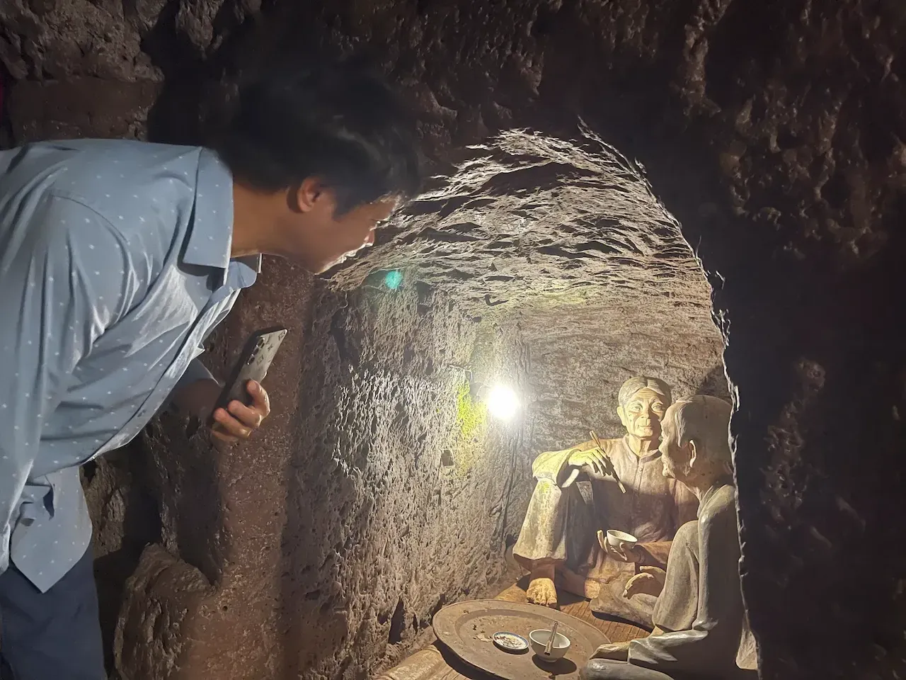 Địa đạo Vịnh Mốc