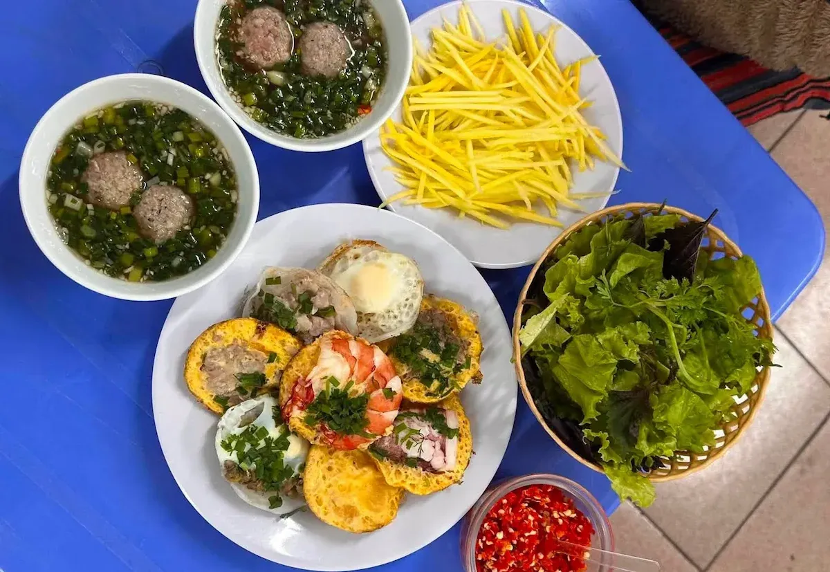  Bánh căn Nha Trang