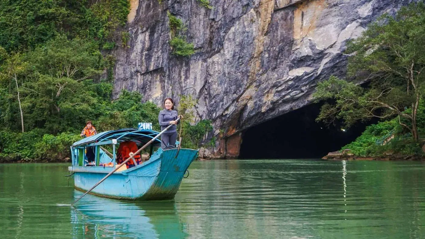 phong nha in october november and december what is open