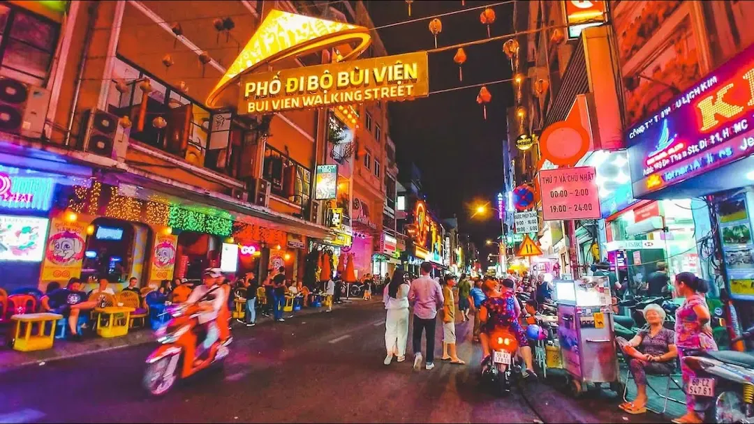 Saigon Bui Vien Street at Night Is Pretty Loud!