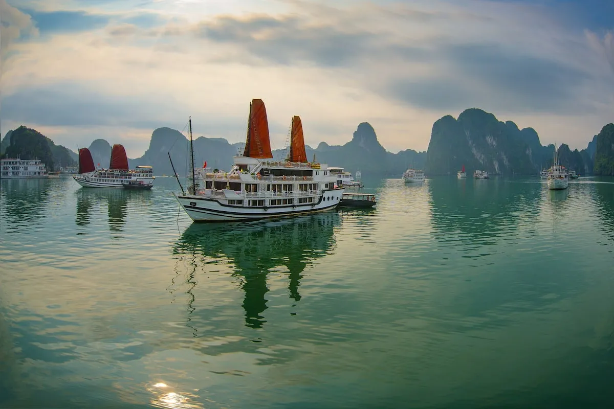 halong bay caves vietnam a tour guide
