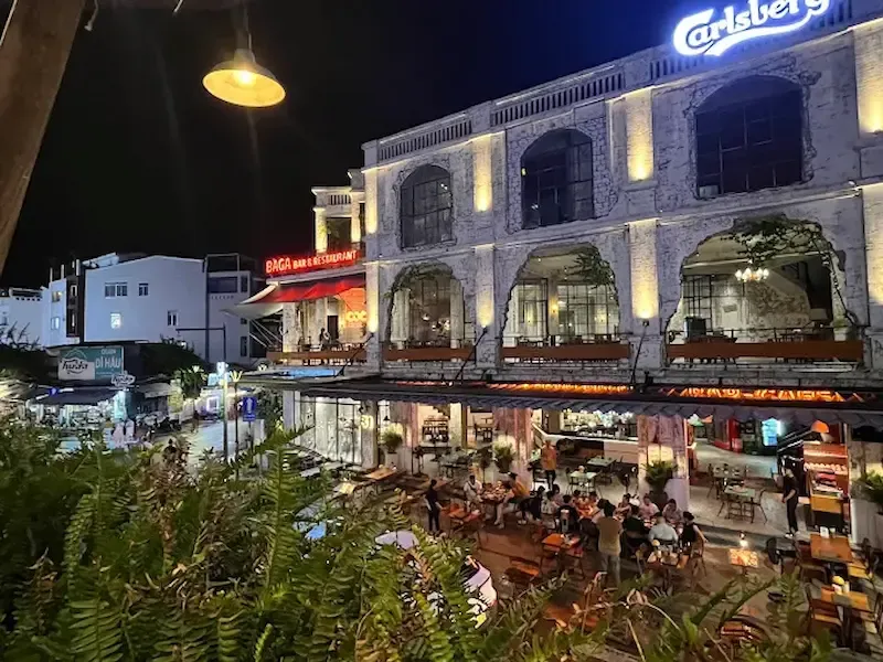 the Lively Baga Bar on Hue Night Street