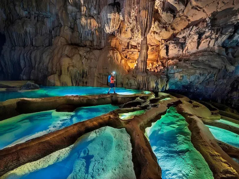 Best Cave of Phong Nha  Hung Thoong