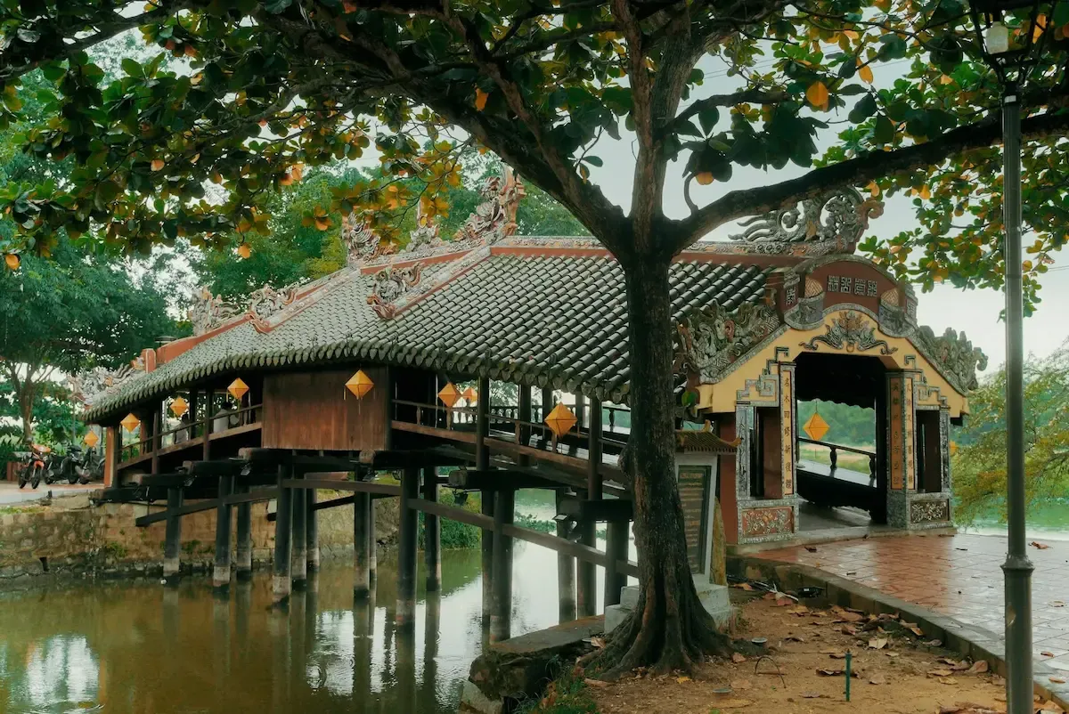 cau ngoi thanh toan hue kham pha kien truc co 250 nam tuoi