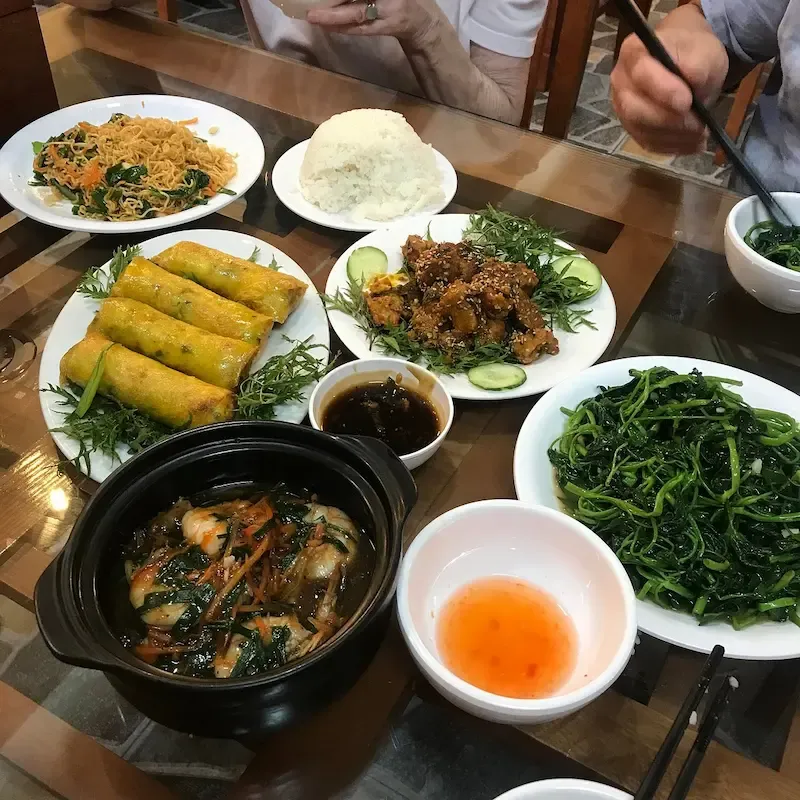 Family Restaurant Near Tam Coc Pier