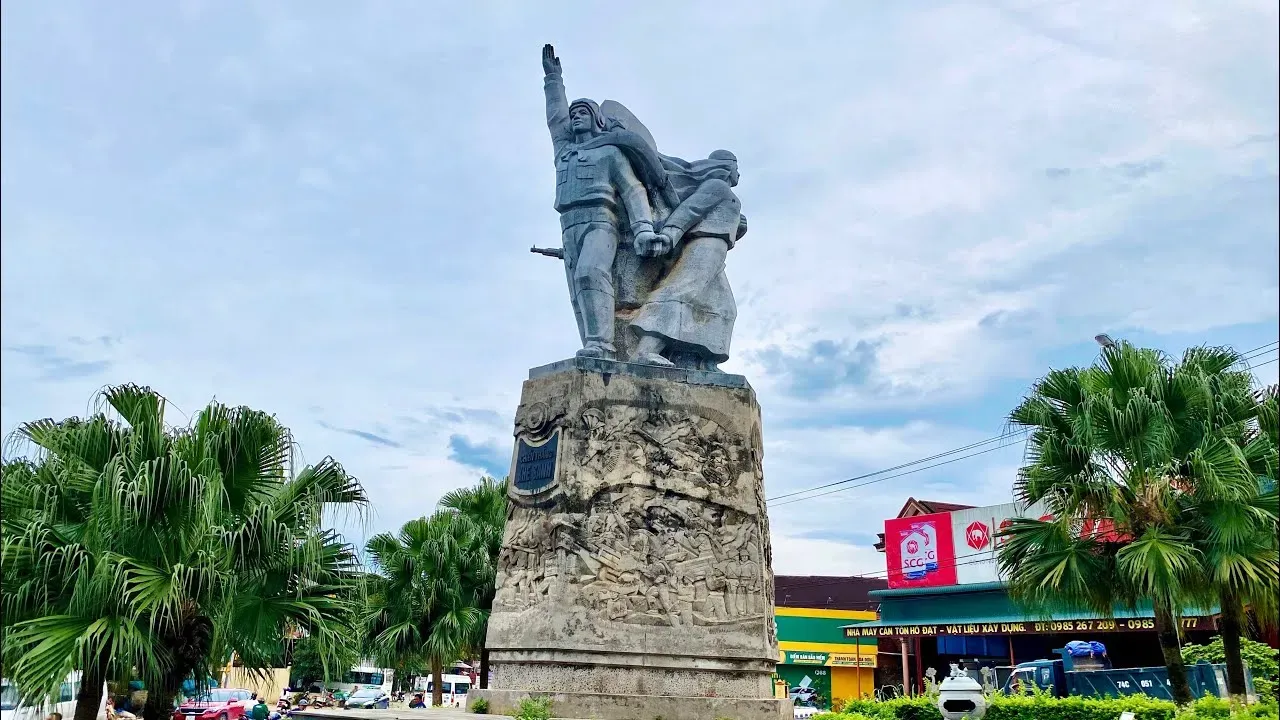 tượng đài khe sanh