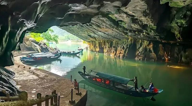 Phong Nha Cave Entrance