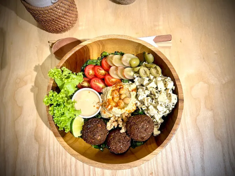 the Highly Rated Ivegan Supershop Restaurant of Hanoi