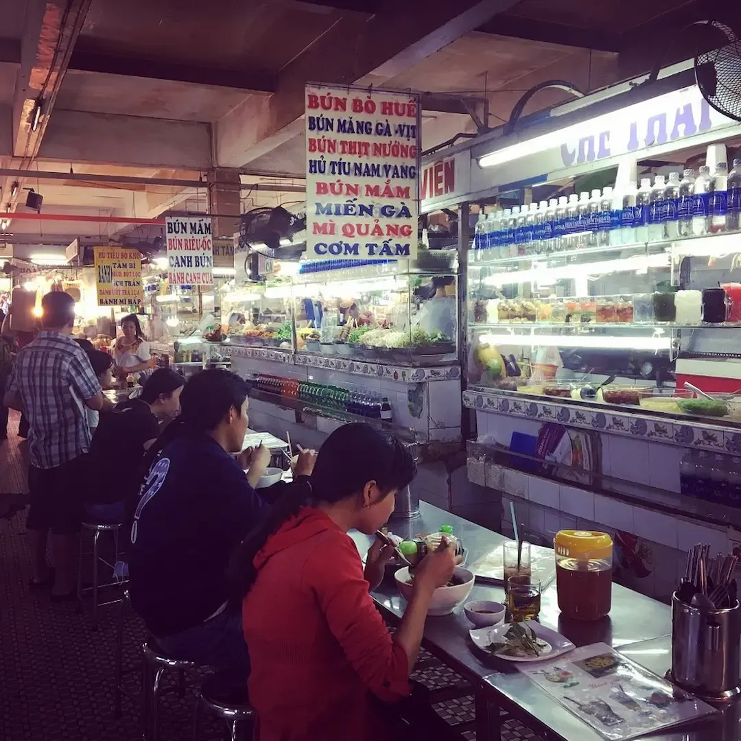 Local Restaurants Inside the Market Provide Cheap and Delicous Vietnamese Food Options