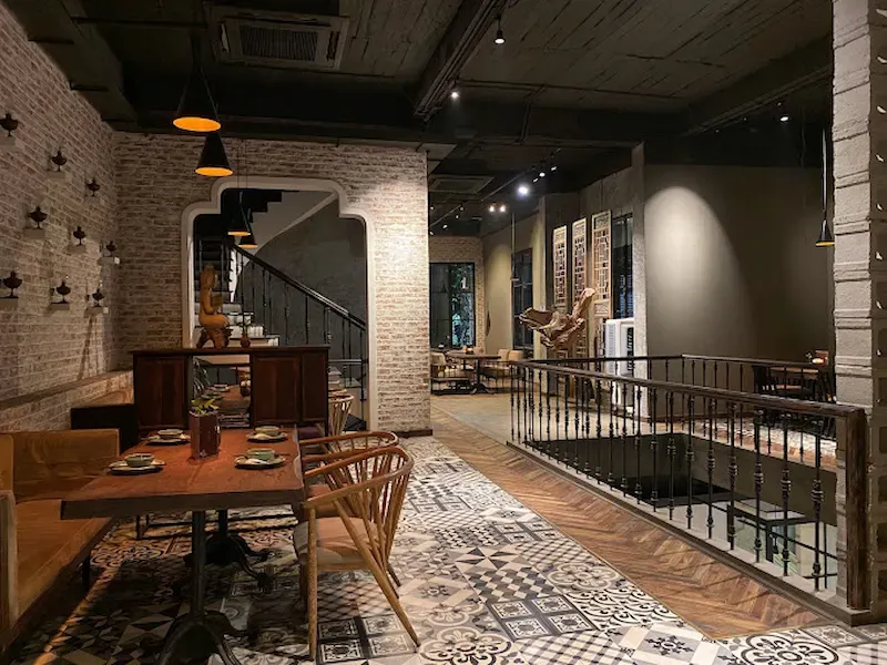 Uu Dam Chay Restaurant  Number 1 Vegan Restaurant of Hanoi