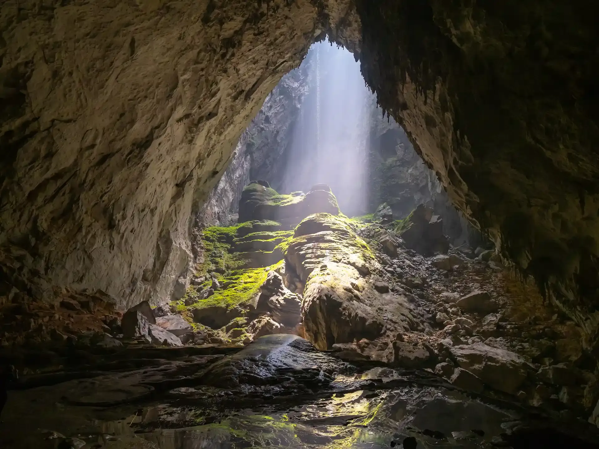 Son Doong Cave entrance