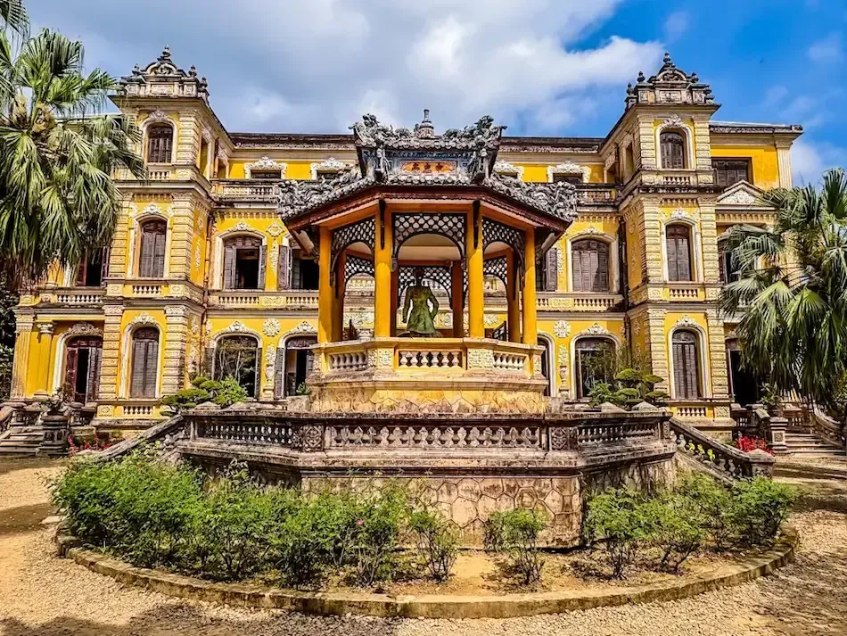 cung an dinh hue dau an hoang gia cuoi trieu nguyen