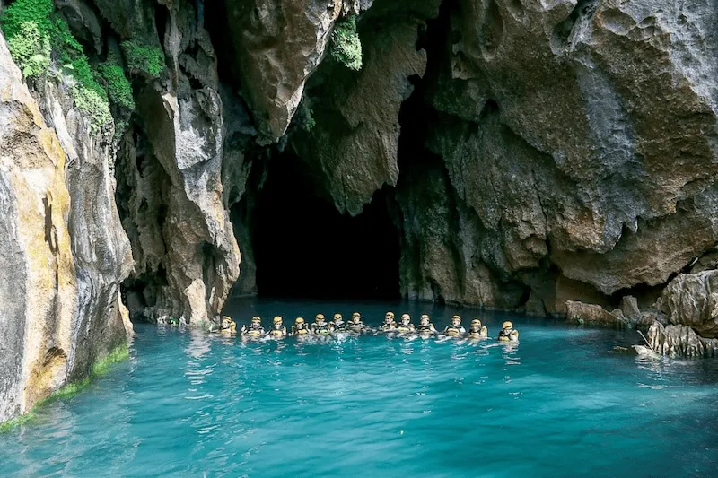 Hang E, Phong Nha
