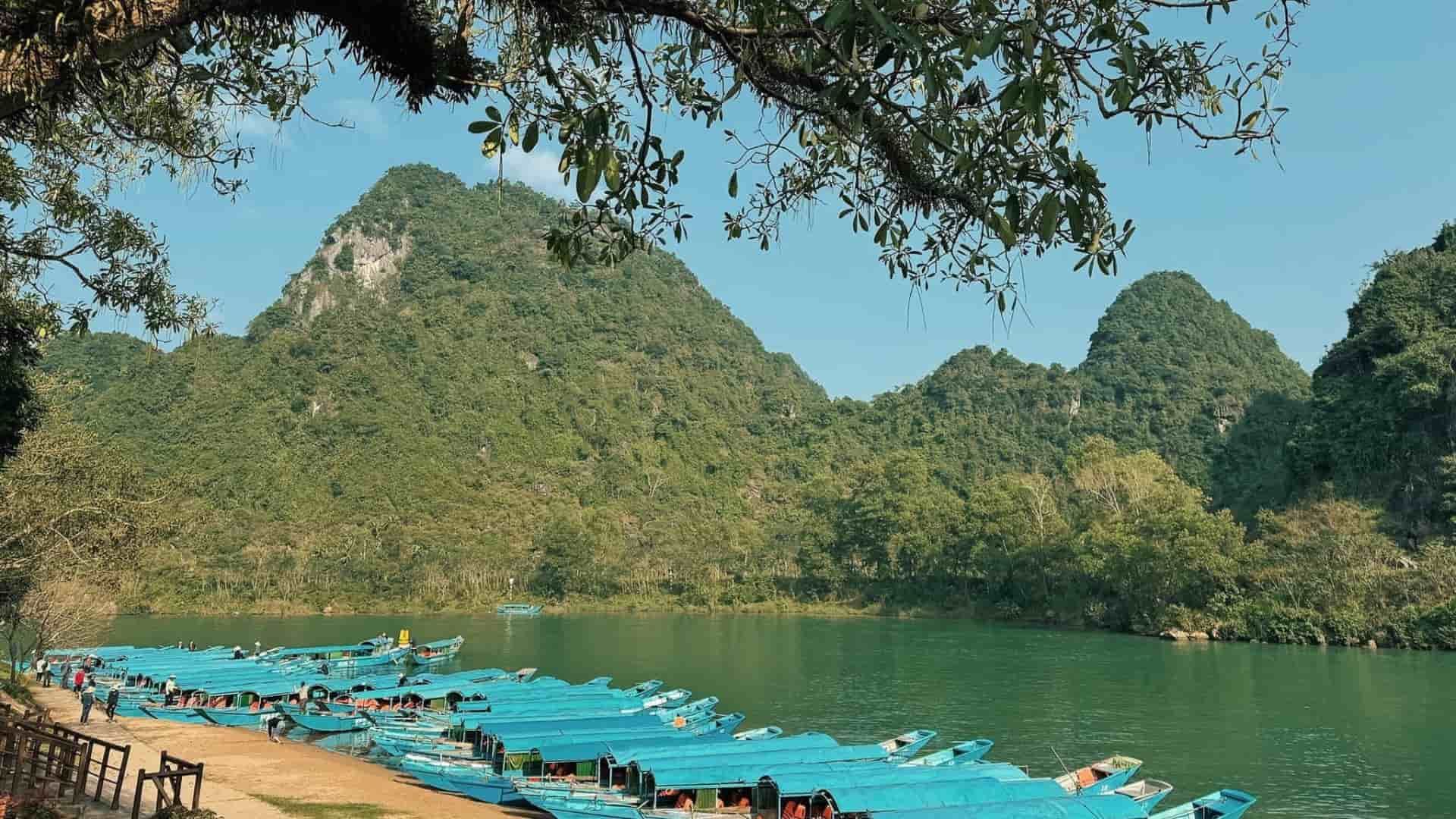 bến thuyền Phong Nha