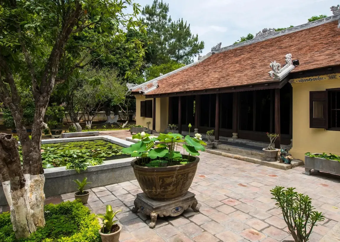 kham pha nha vuon an hien kiet tac kien truc nha ruong hue