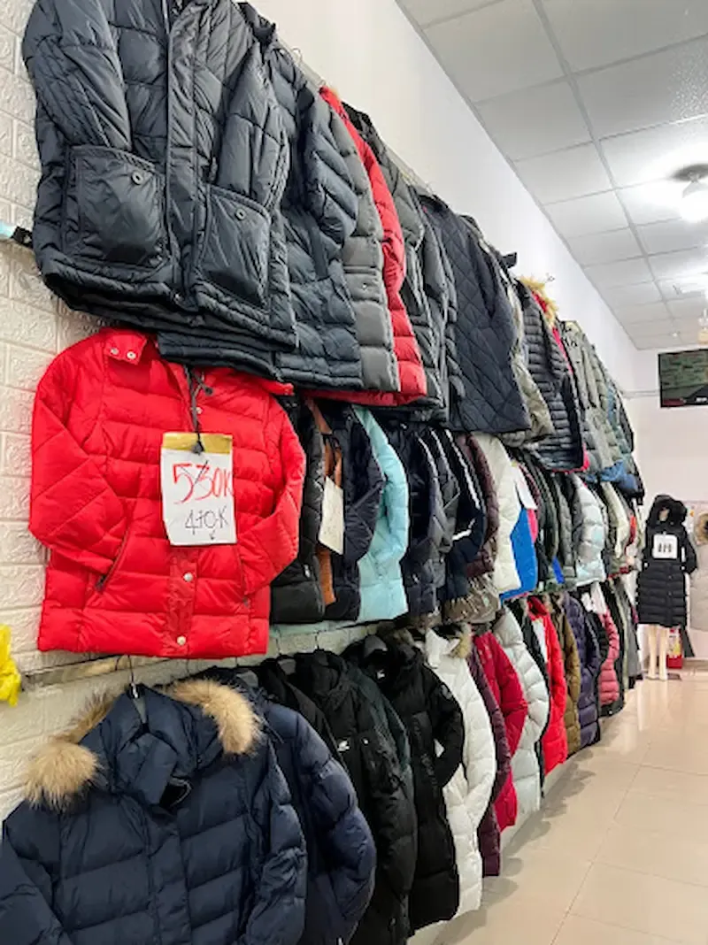Winter Jackets Displayed in Russian Market of Vietnam Starting From a Price of 470k Vnd