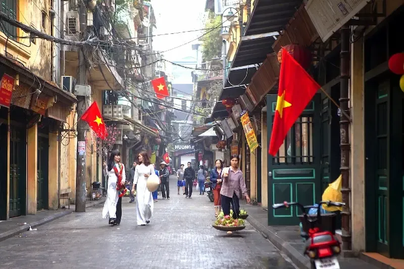 the Famous Hanoi Old Quarter Street